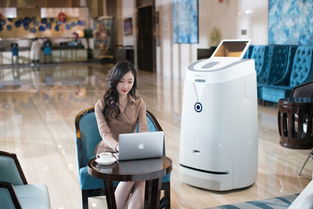 越凡創(chuàng)新新品發(fā)布，實(shí)力打造服務(wù)機(jī)器人行業(yè)矩陣，全面升級配送服務(wù)