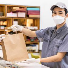 無接觸配送 快遞服務(wù)的新常態(tài)